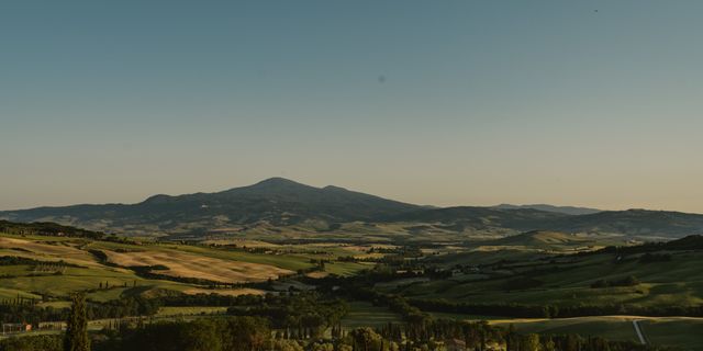 Der Blick über die hügelige  Landschaft der Toskana