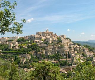 Kleine Stadt in Frankreich